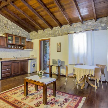 Doga Apartmanhotel 3*